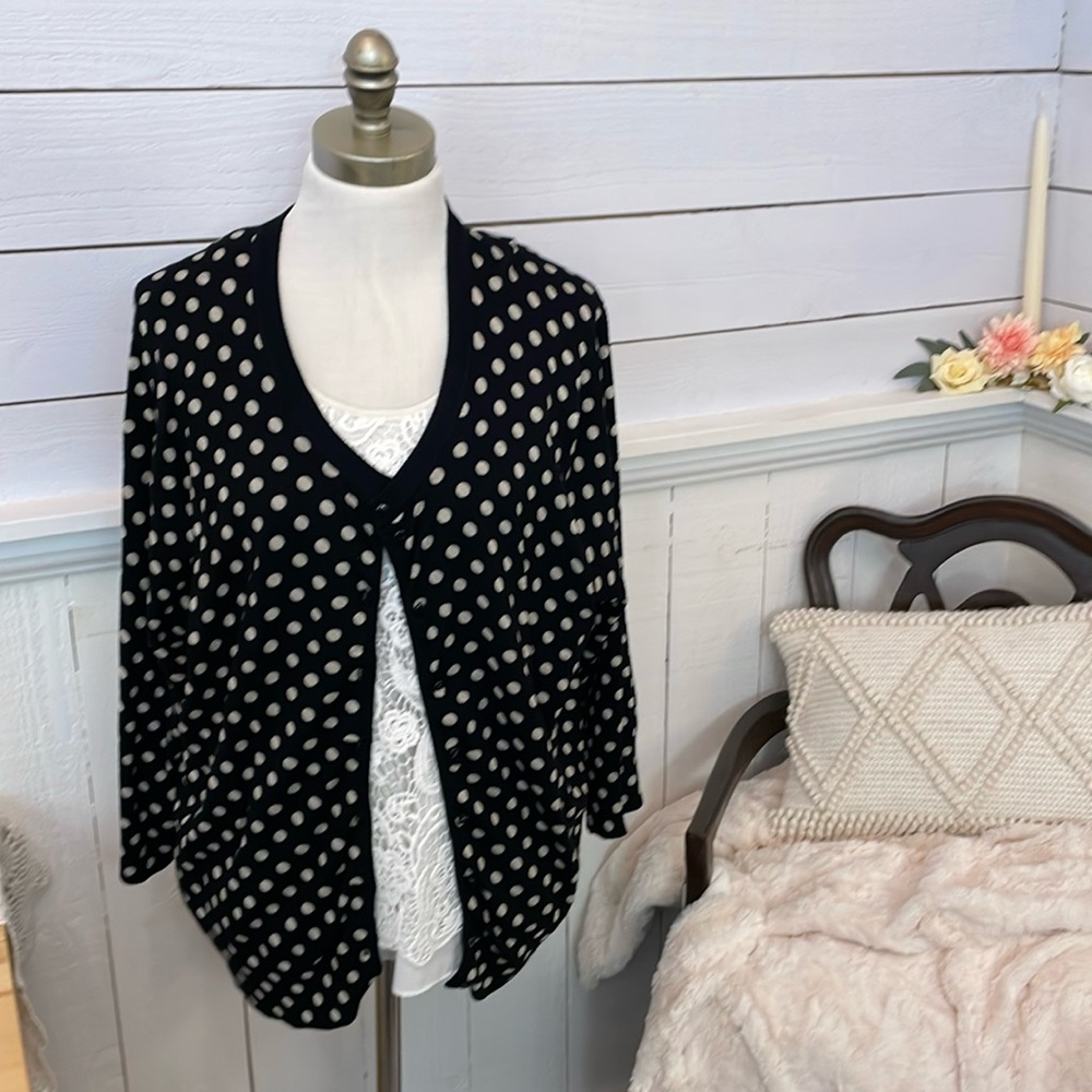 Cable & Gauge polkadot button cardigan